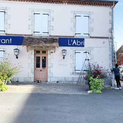 réalisation et pose d'une enseigne l'Abricotier Ouzouer sur Loire